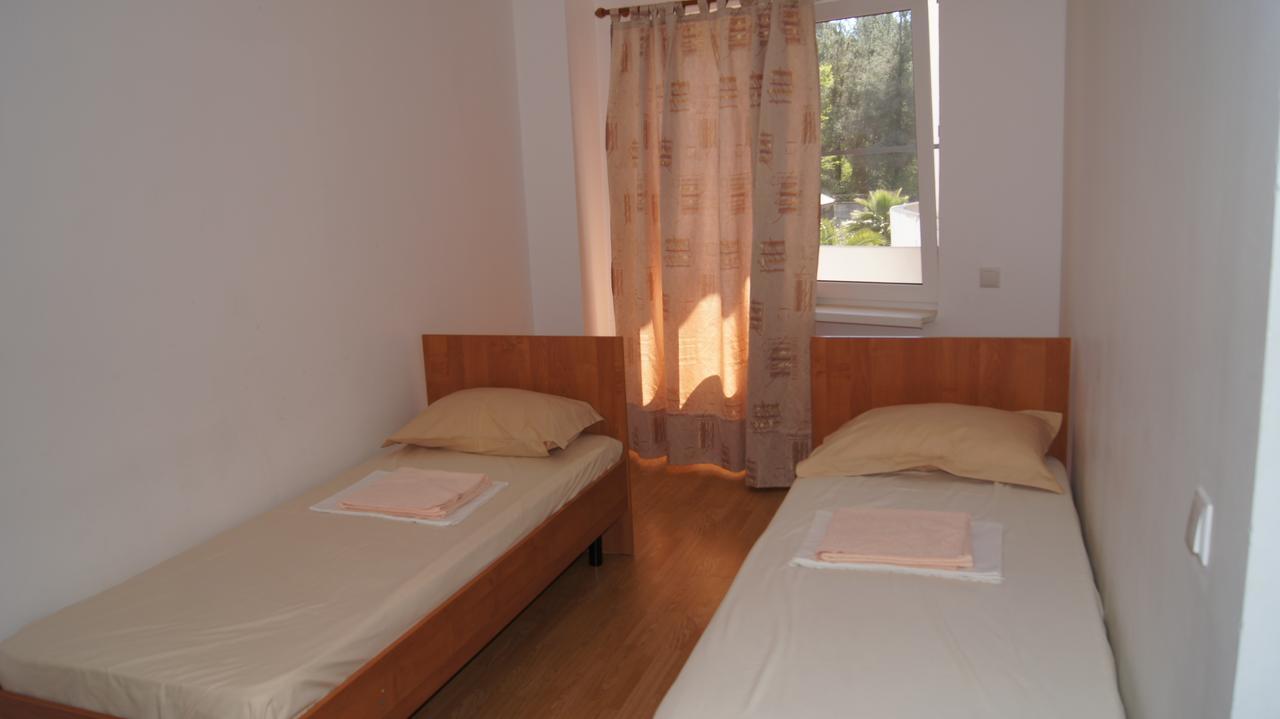 Hotel Sharmat Pizunda Exterior photo