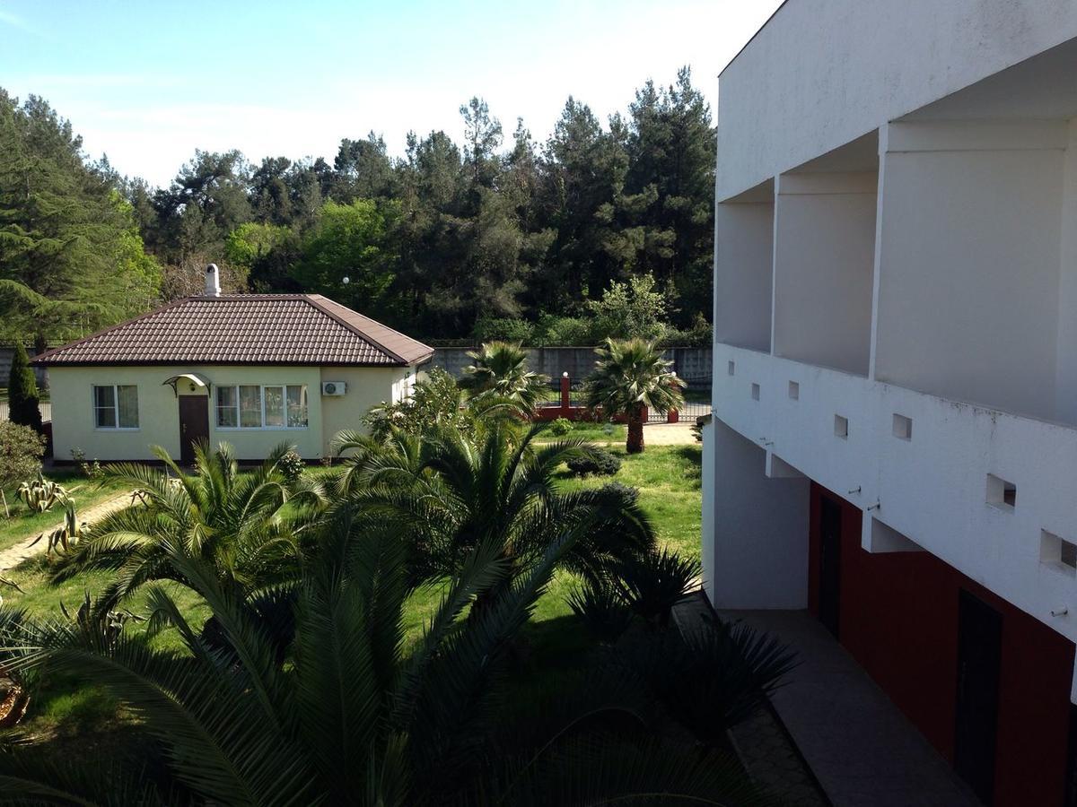 Hotel Sharmat Pizunda Exterior photo